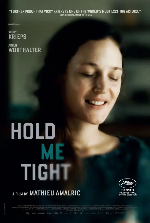 فیلم محکم در آغوشم بگیر (Hold Me Tight) پوستر