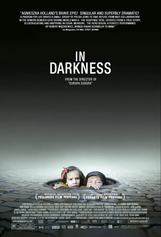 فیلم در تاریکی 2011 (In Darkness) پوستر