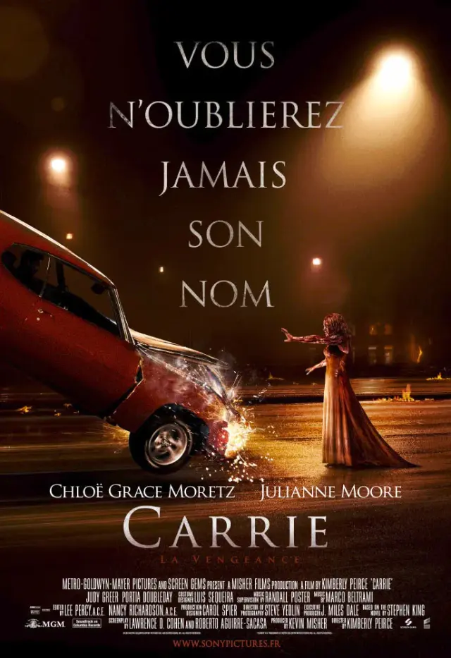 فیلم کری 2013 (Carrie) پوستر