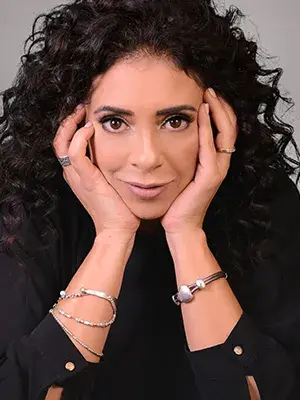 منال عوض