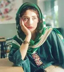 ناهید  استواری