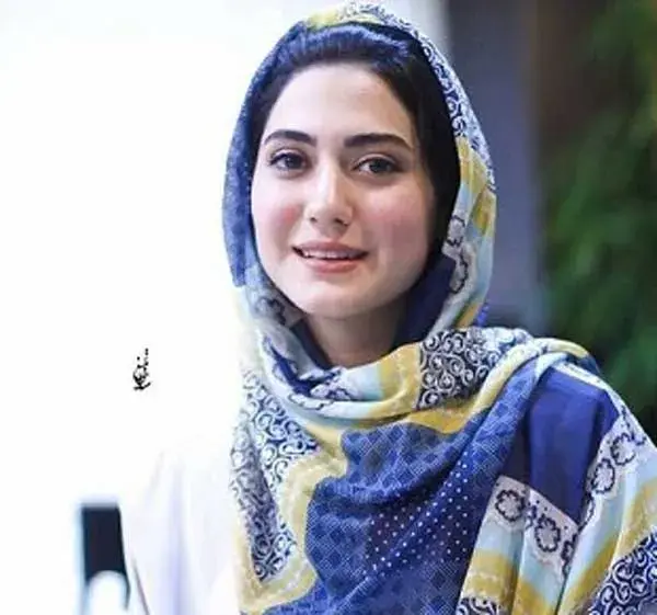 درسا بختیار