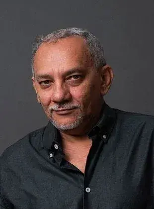 ساندرو گورا
