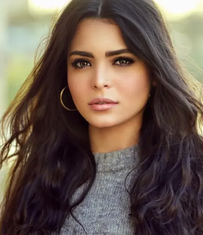 اَسما جلال