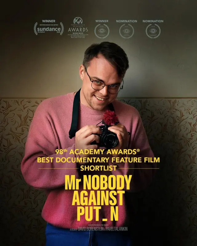 مستند آقای هیچ کس علیه پوتین (Mr. Nobody Against Putin) پوستر