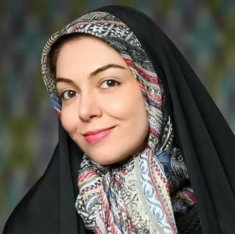 آزاده نامداری