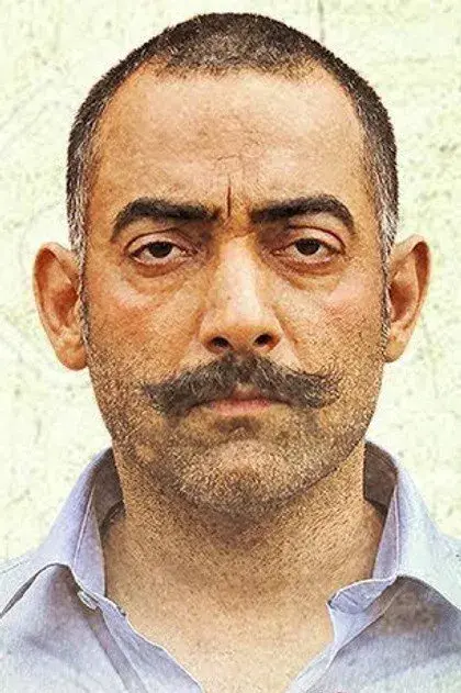 منوچهر ویج