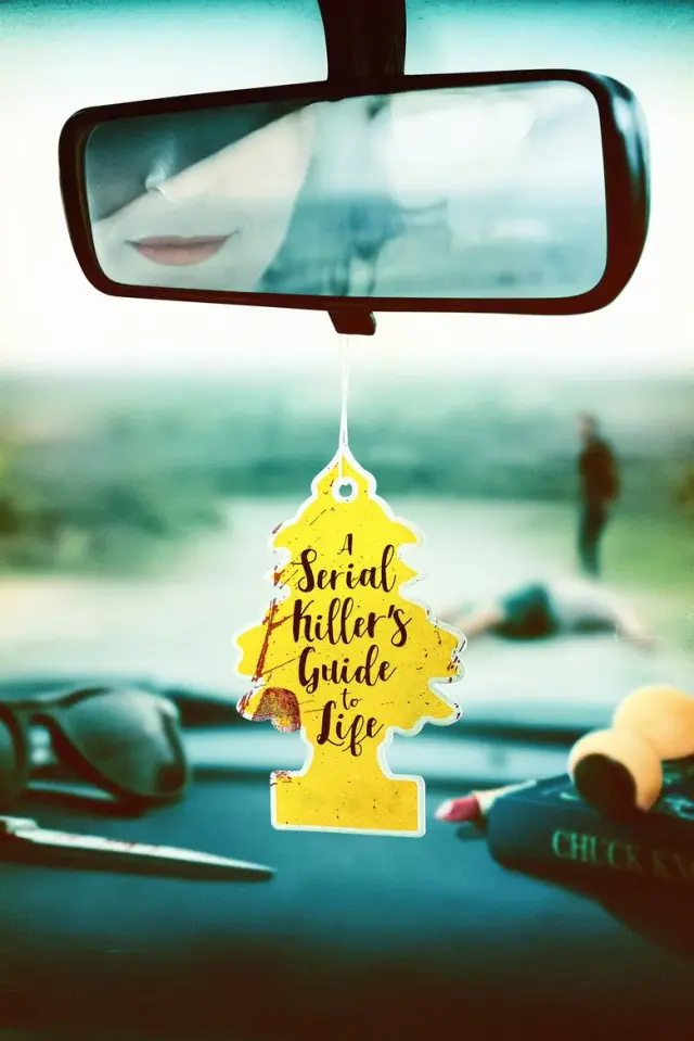 فیلم مربی قاتل سریالی (A Serial Killer's Guide to Life) پوستر