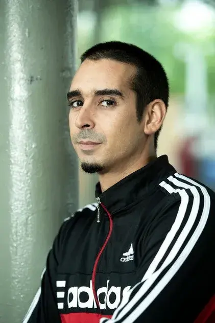 جونز لازار