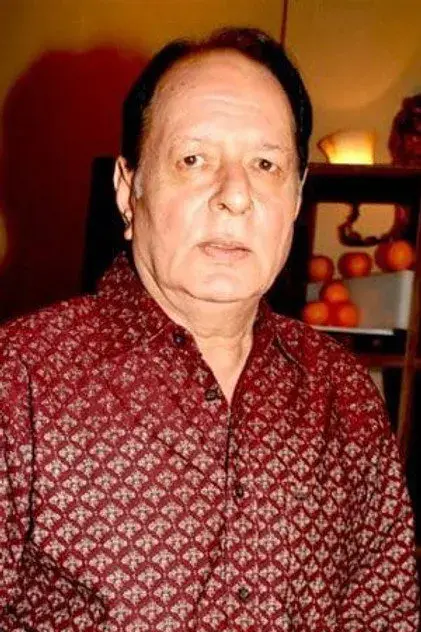 نوین نیشول