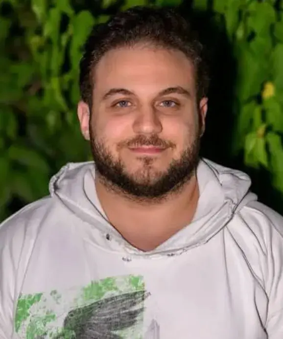 احمد فارس
