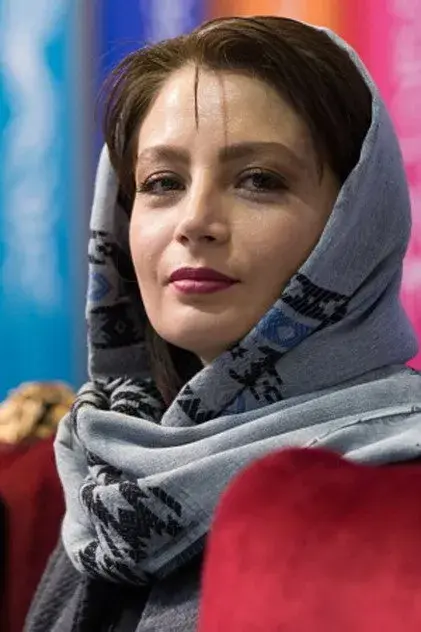 آزاده نوباهری