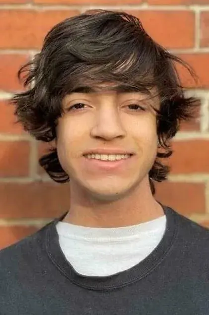 نوح منزور