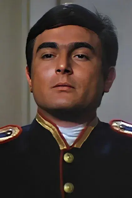 اوگو آدینولفی
