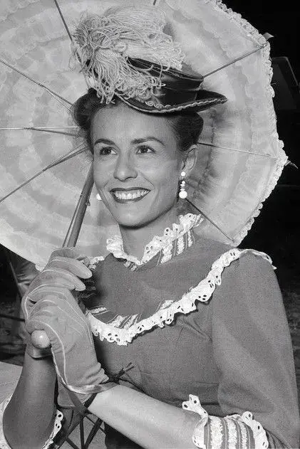 سالی هیوز